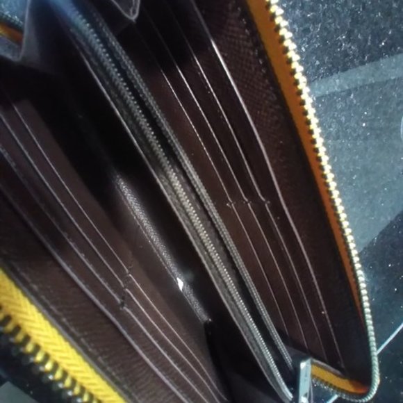 Coach signature tote and wallet - Picture 4 of 4